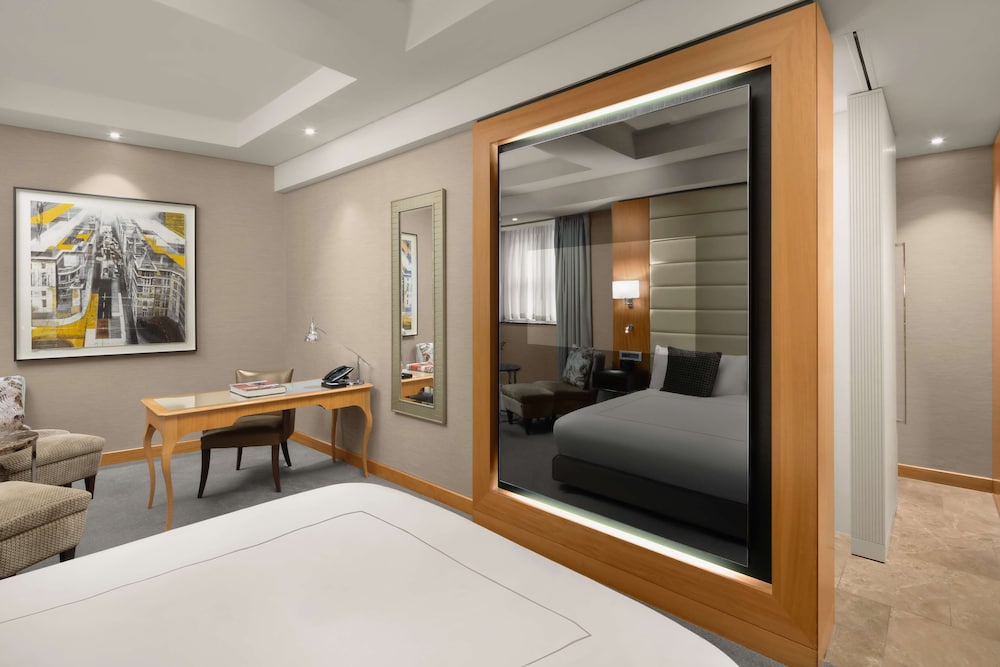 King Executive Accessible With Lounge Access del hotel Conrad London St. James. Foto 2