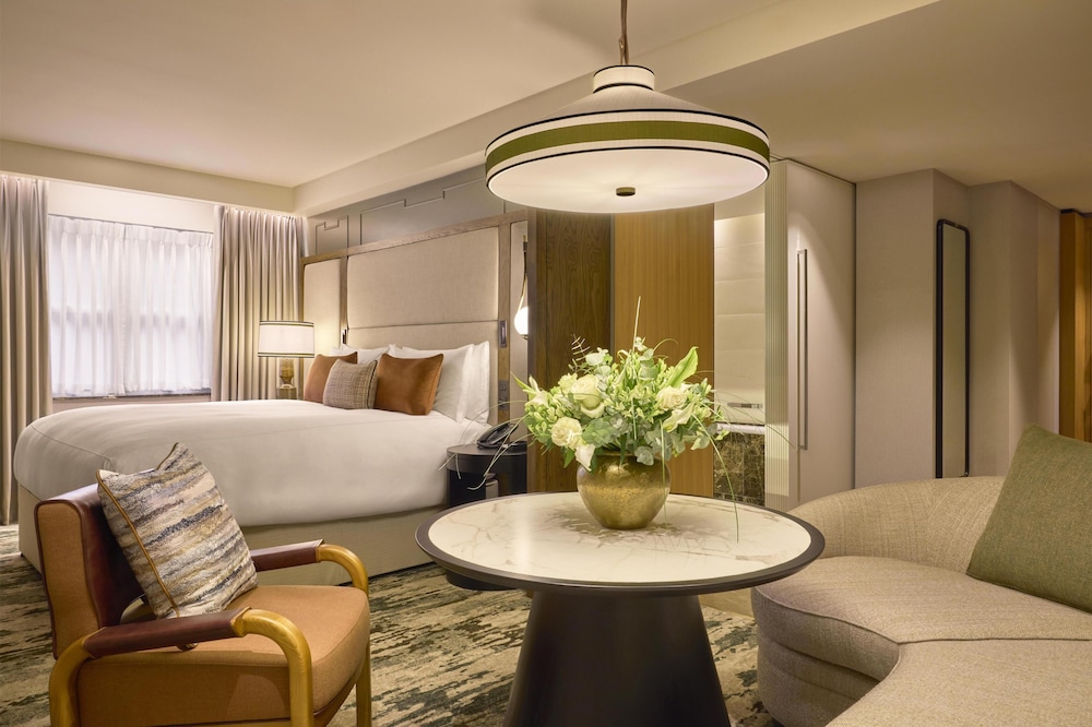 Habitación ejecutiva, 1 cama de matrimonio grande del hotel Conrad London St. James. Foto 4