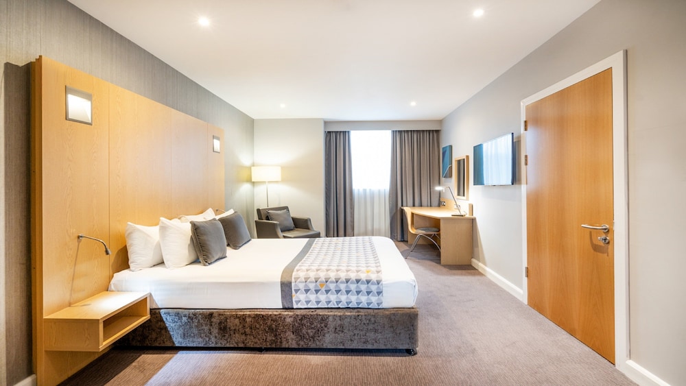 Habitación estándar, 1 cama doble, accesible para personas con discapacidad del hotel Holiday Inn London - Luton Airport. Foto 1