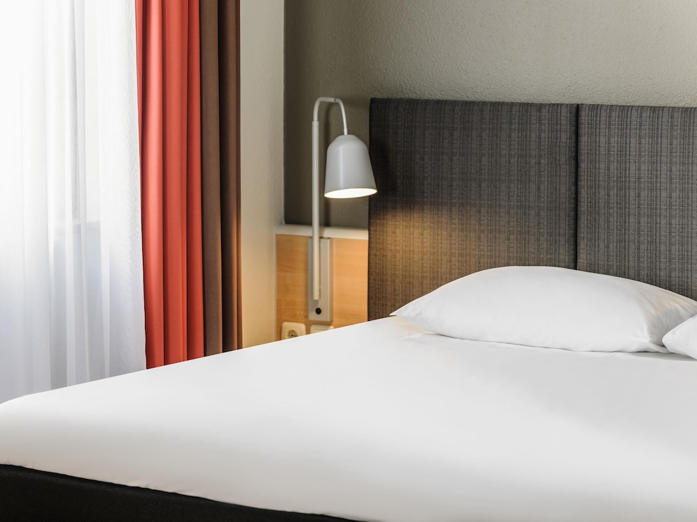 Habitación Estándar con 1 cama doble del hotel Ibis Bremen City. Foto 6