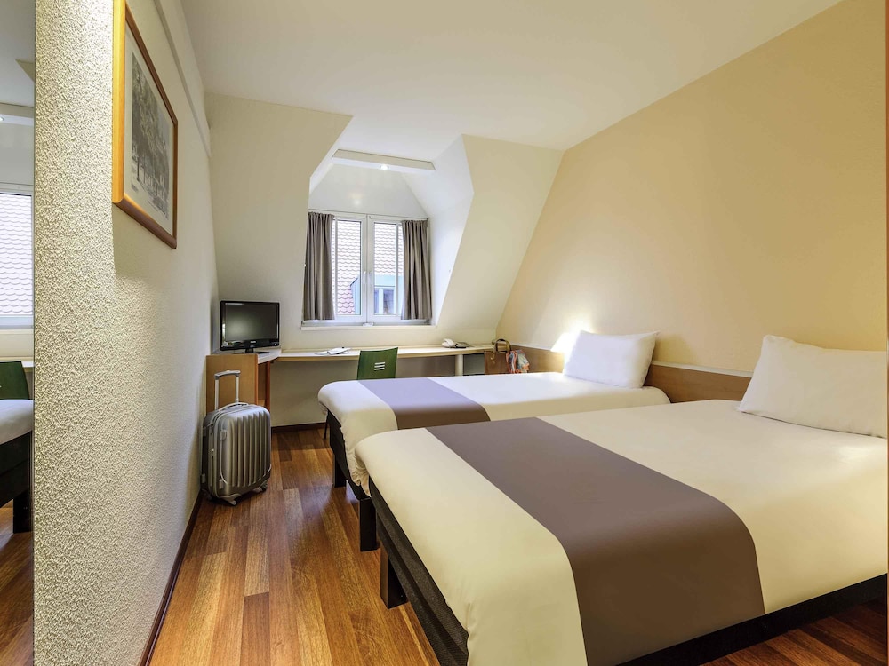 Habitación Standard con 2 camas individuales del hotel Ibis Erfurt Altstadt