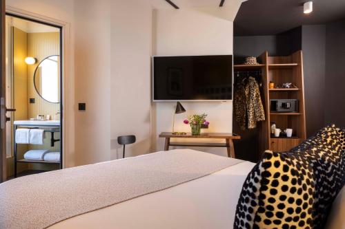 Habitación Doble Cubik Superior del hotel Paris Art Quartier Latin By Malone. Foto 15