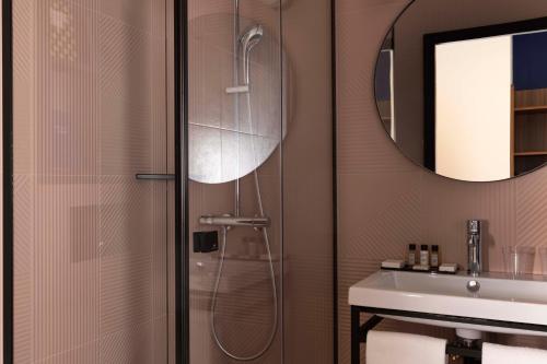 2 Habitaciones Dobles Comunicadas del hotel Paris Art Quartier Latin By Malone