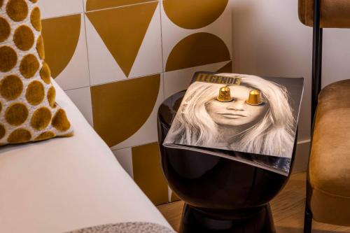 Suite Junior Arabesque del hotel Paris Art Quartier Latin By Malone. Foto 6