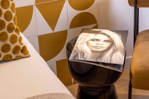 Suite Junior Arabesque del hotel Paris Art Quartier Latin By Malone. Foto 10