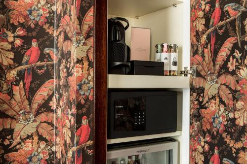 Suite Familiar del hotel Hôtel du Rond-Point des Champs-Élysées. Foto 1