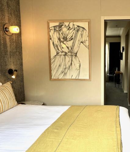 Suite con terraza del hotel BEAUSEJOUR RANELAGH. Foto 9