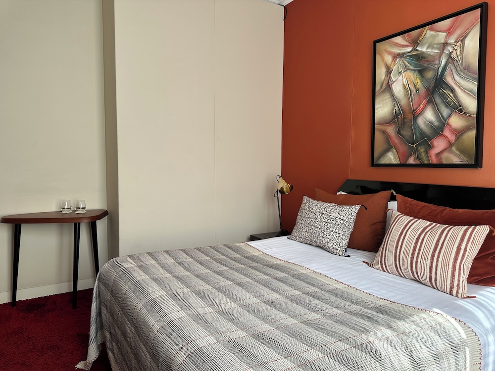 Habitación Doble Superior del hotel BEAUSEJOUR RANELAGH. Foto 14