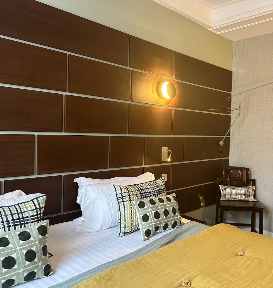 Habitación Deluxe doble del hotel BEAUSEJOUR RANELAGH. Foto 1