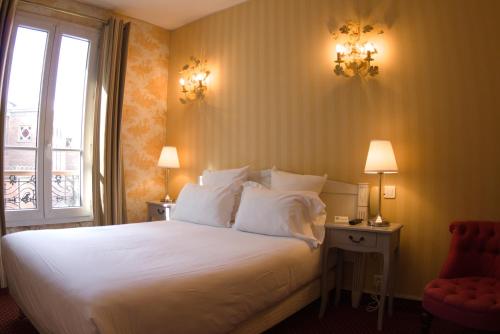 Habitación Confort del hotel Regyn's Montmartre. Foto 4