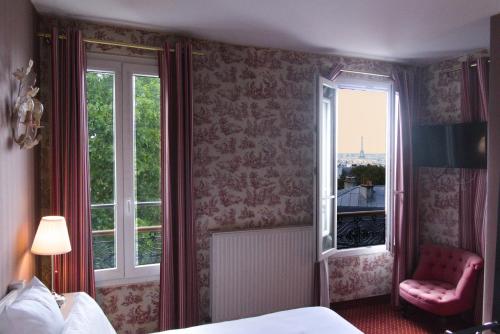 Deluxe Double or Twin Room with Partial Eiffel Tower or Sacré Coeur View del hotel Regyn's Montmartre. Foto 2