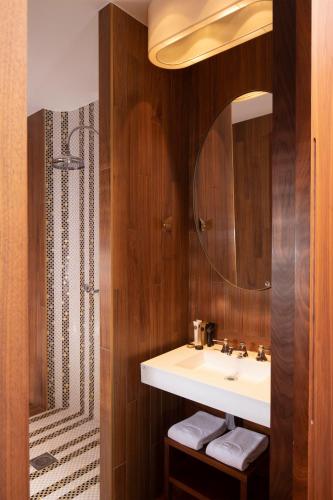 Suite Junior Doble - 1 o 2 camas del hotel Maison FL. Foto 7