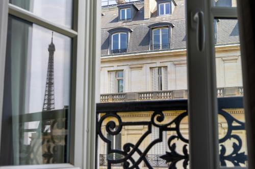Habitación Doble Confort con Vistas del hotel BEST WESTERN AU TROCADERO. Foto 5