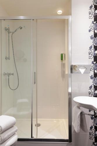 Habitación Doble Superior con cama doble - No fumadores del hotel Aurore Paris Gare de Lyon. Foto 2