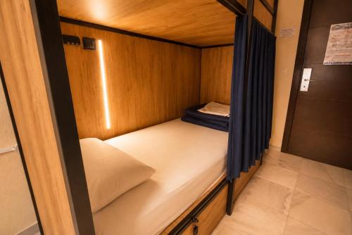 Cama Individual en dormitorio compartido mixto con 14 camas del hotel JOY Plaza de Armas