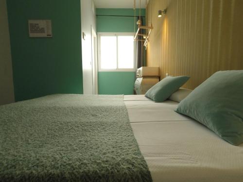 Habitación Doble con baño privado del hotel JOY Plaza de Armas. Foto 3