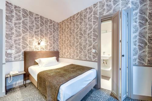 Habitación Individual Estándar del hotel Passy Eiffel. Foto 2