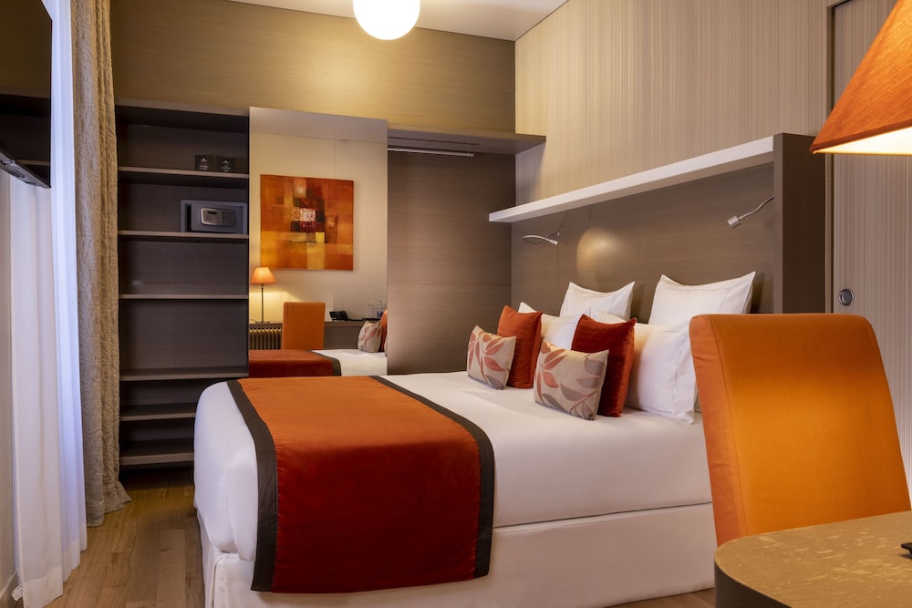 Habitación clásica doble del hotel Pas De Calais. Foto 5