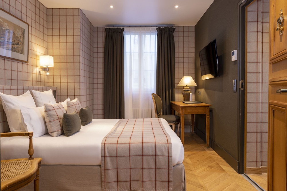 Habitación clásica doble del hotel Pas De Calais. Foto 6