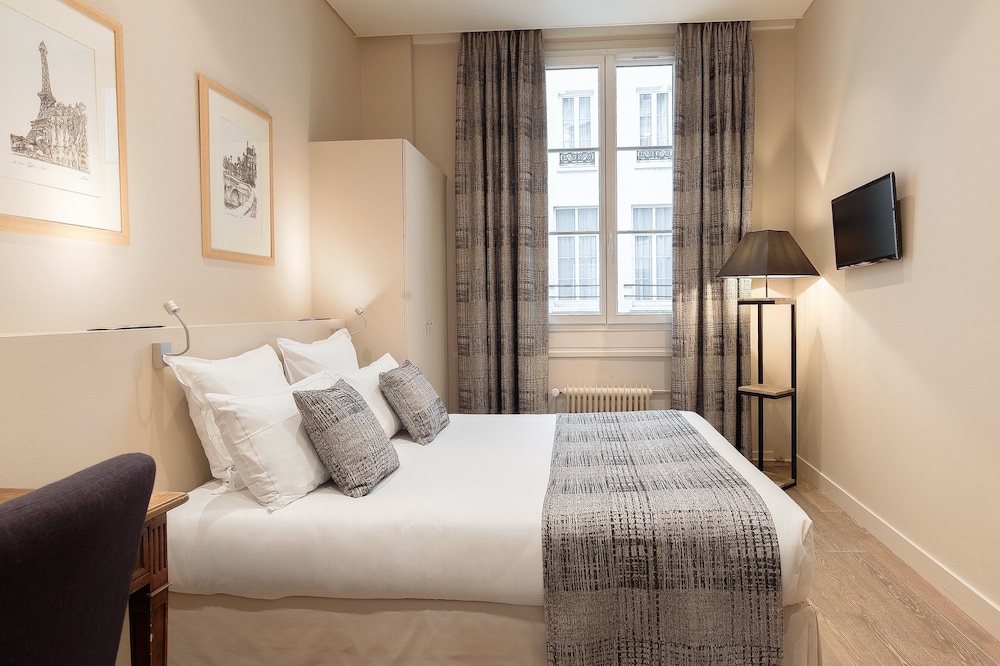 Habitación clásica doble del hotel Pas De Calais. Foto 17