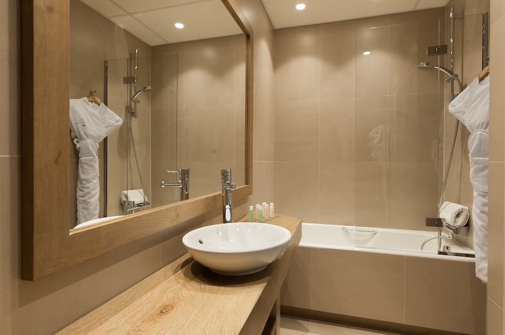 Habitación clásica doble del hotel Pas De Calais. Foto 19