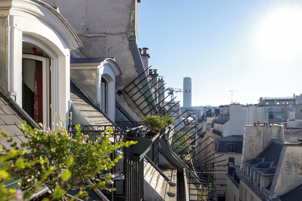 Suite junior del hotel Pas De Calais. Foto 4