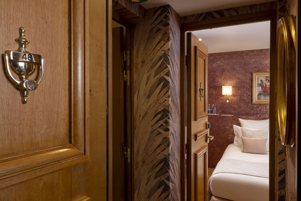 Habitación familiar, habitaciones comunicadas del hotel Pas De Calais. Foto 2