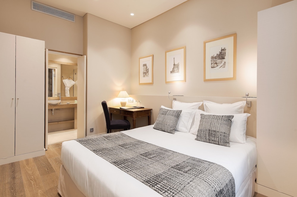 Habitación clásica doble del hotel Pas De Calais. Foto 18
