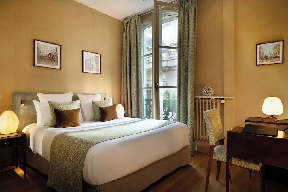 Habitación Doble Superior del hotel Pas De Calais. Foto 7