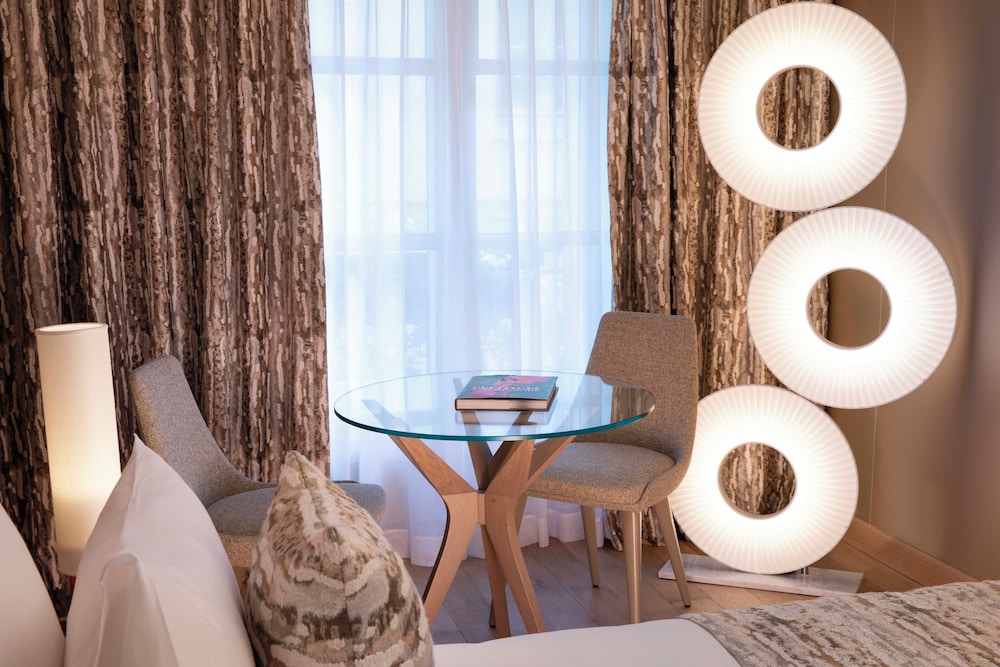 Habitación doble superior del hotel Pas De Calais. Foto 15