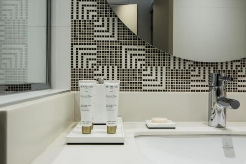 Habitación Doble Clásica - 1 o 2 camas del hotel Parc Saint Severin. Foto 3