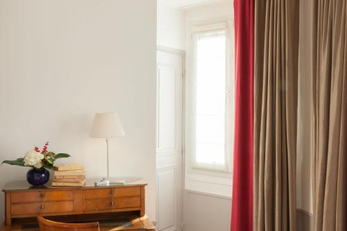 Habitación Doble Superior - 1 o 2 camas del hotel Parc Saint Severin. Foto 2