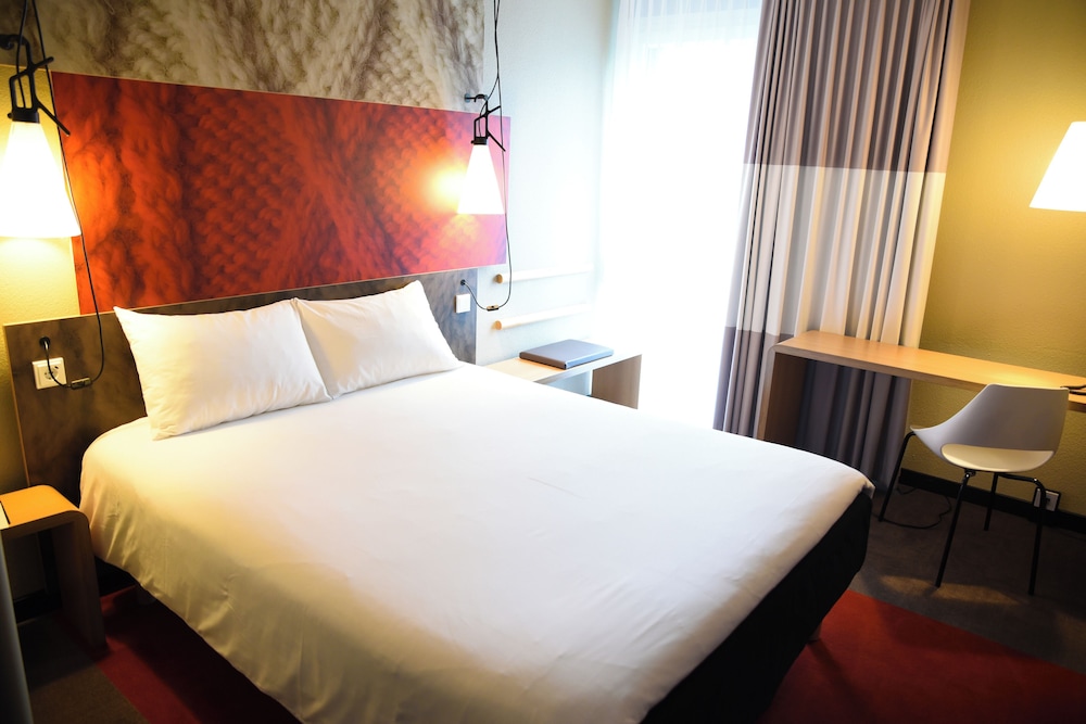 Habitación Estándar con cama doble del hotel Ibis Aachen Marschiertor, Aix-la-chapelle. Foto 3