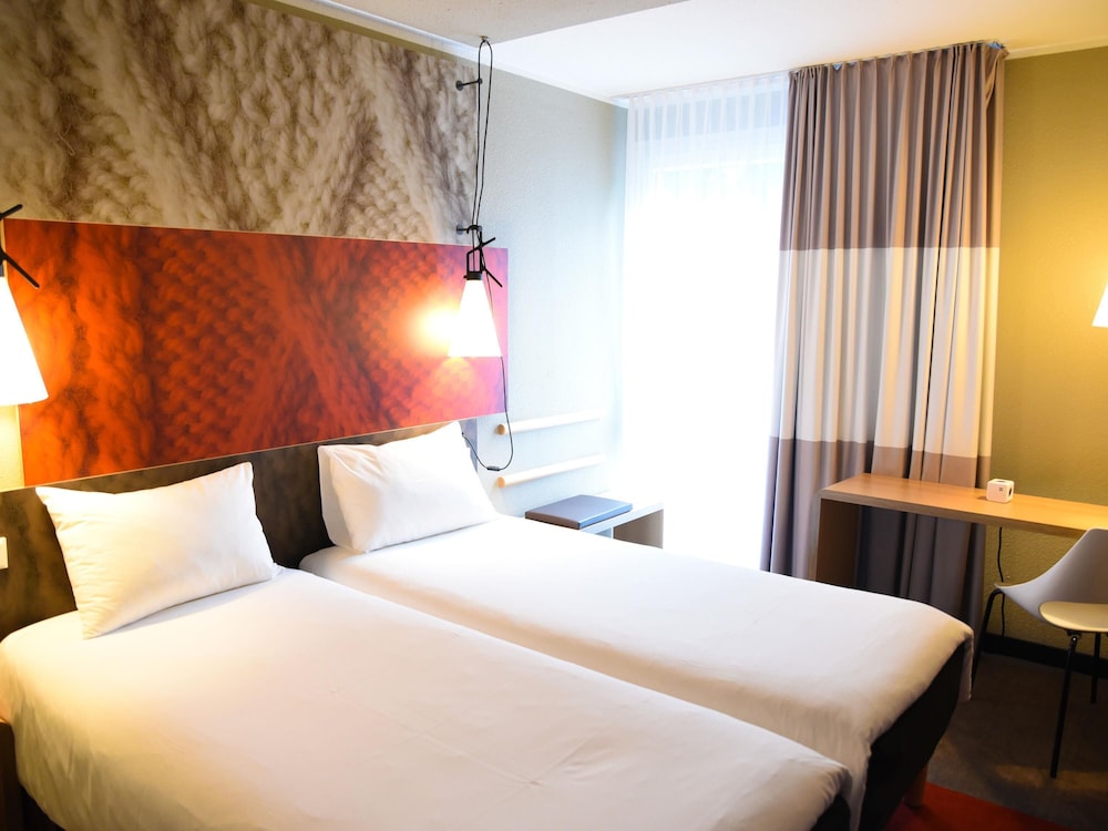 Habitación estándar con dos camas individuales del hotel Ibis Aachen Marschiertor, Aix-la-chapelle