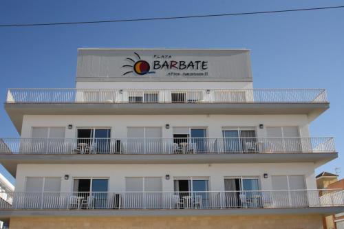 Suite Ático del hotel Turísticos Playa Bárbate. Foto 13