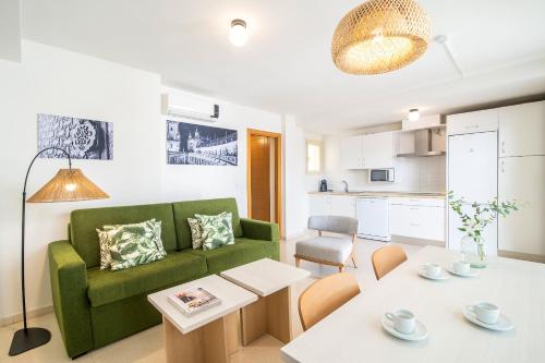 Apartamento Con Cocina 1 habitación Sofá Cama incluido 2 Camas individuales del hotel Pierre and Vacances Sevilla