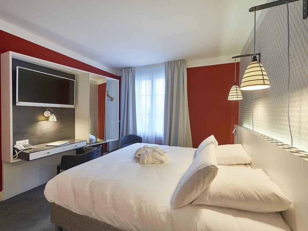 Suite Junior con 1 cama doble y 1 sofá - cama doble del hotel Mercure Brest Centre Les Voyageurs. Foto 1