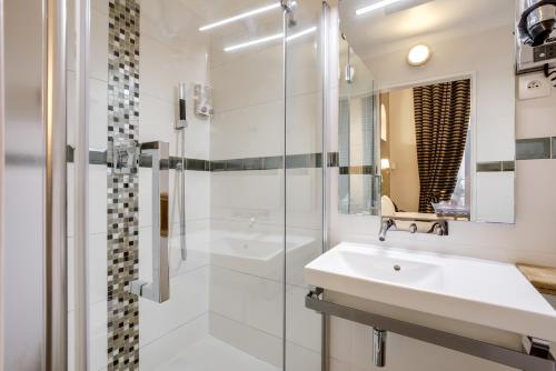 Habitación Doble del hotel Opéra Maintenon. Foto 9