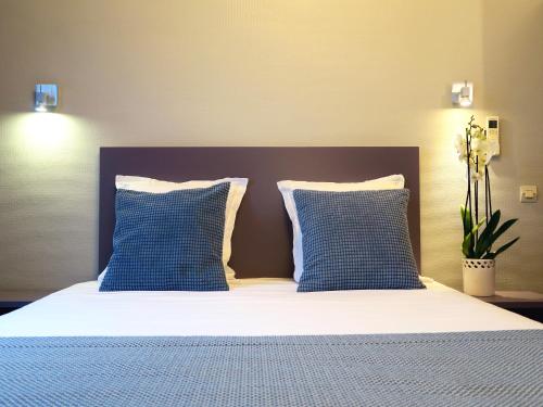 Habitación Doble Superior del hotel Odessa Montparnasse. Foto 1