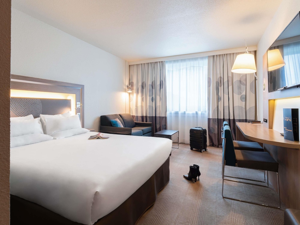 Habitación superior, 1 cama doble con sofá cama del hotel Novotel Paris 17