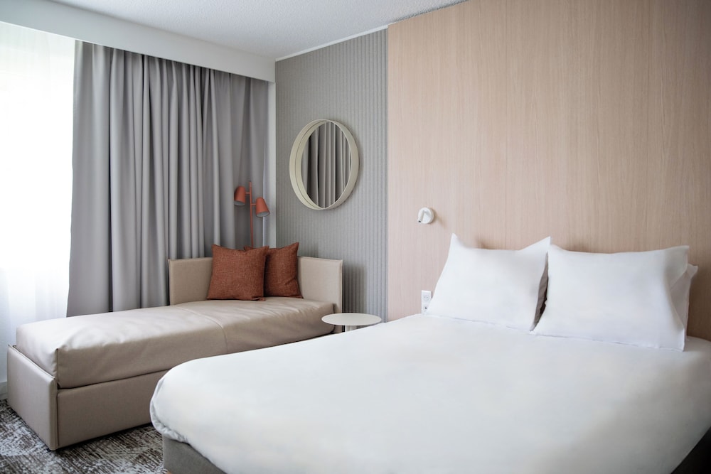 Habitación Superior con 1 cama doble del hotel Novotel Bordeaux Mérignac. Foto 3