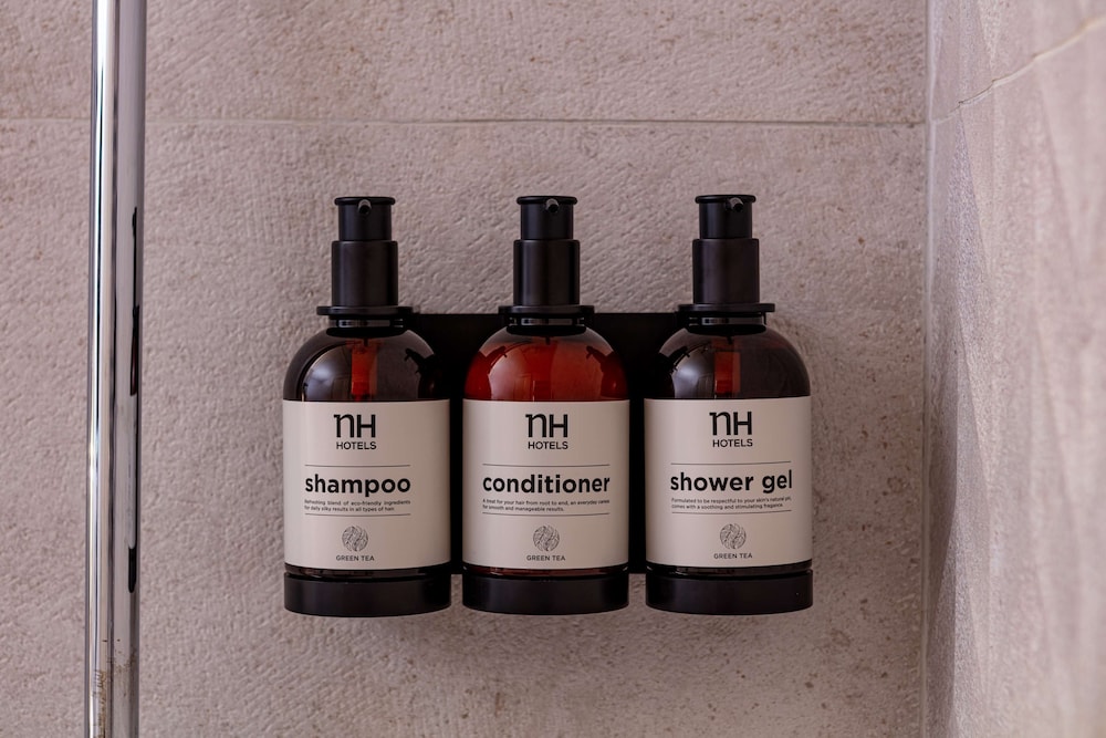 Habitación familiar, habitaciones comunicadas (2AD+2CH) del hotel Nh Lyon Airport. Foto 3