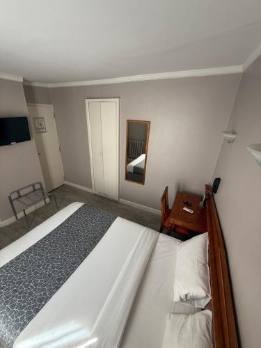 Habitación Doble del hotel New Gare Du Nord. Foto 10