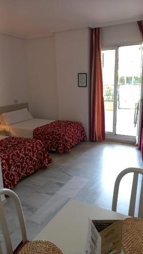 Apartamento con terraza del hotel Hospedium Hotel Simón Verde. Foto 3