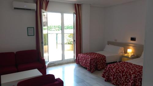 Apartamento con terraza del hotel Hospedium Hotel Simón Verde. Foto 4