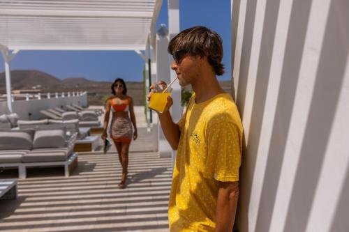 Suite Junior del hotel Surfing Colors Corralejo. Foto 6