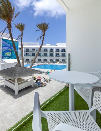 Apartamento de 1 dormitorio sin servicio de limpieza del hotel Surfing Colors Corralejo. Foto 20