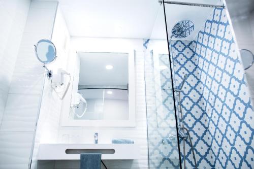 Habitación Doble con 2 camas individuales - Sin Servicio de Limpieza del hotel Surfing Colors Corralejo. Foto 4