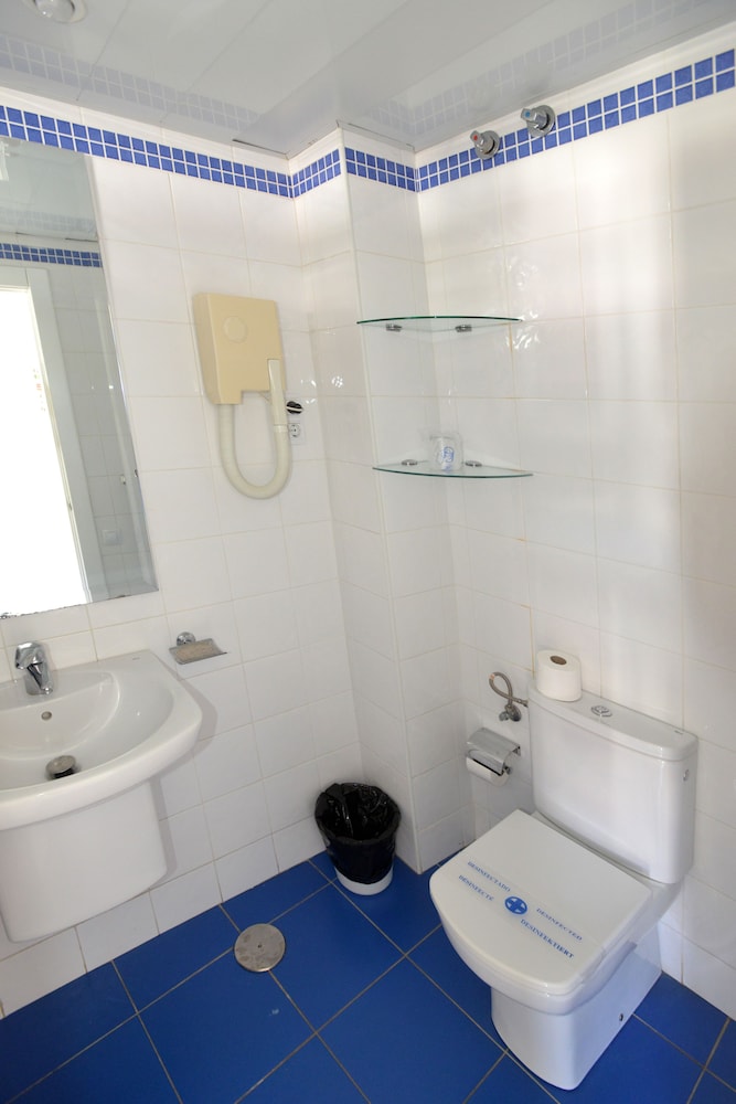 Apartamento, 1 habitación, balcón, vistas a la piscina del hotel Arco Iris. Foto 4