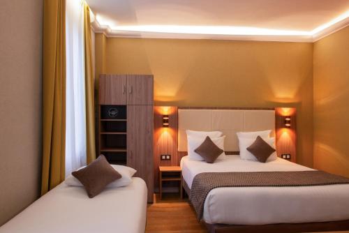 Habitación Triple del hotel Cactus. Foto 4